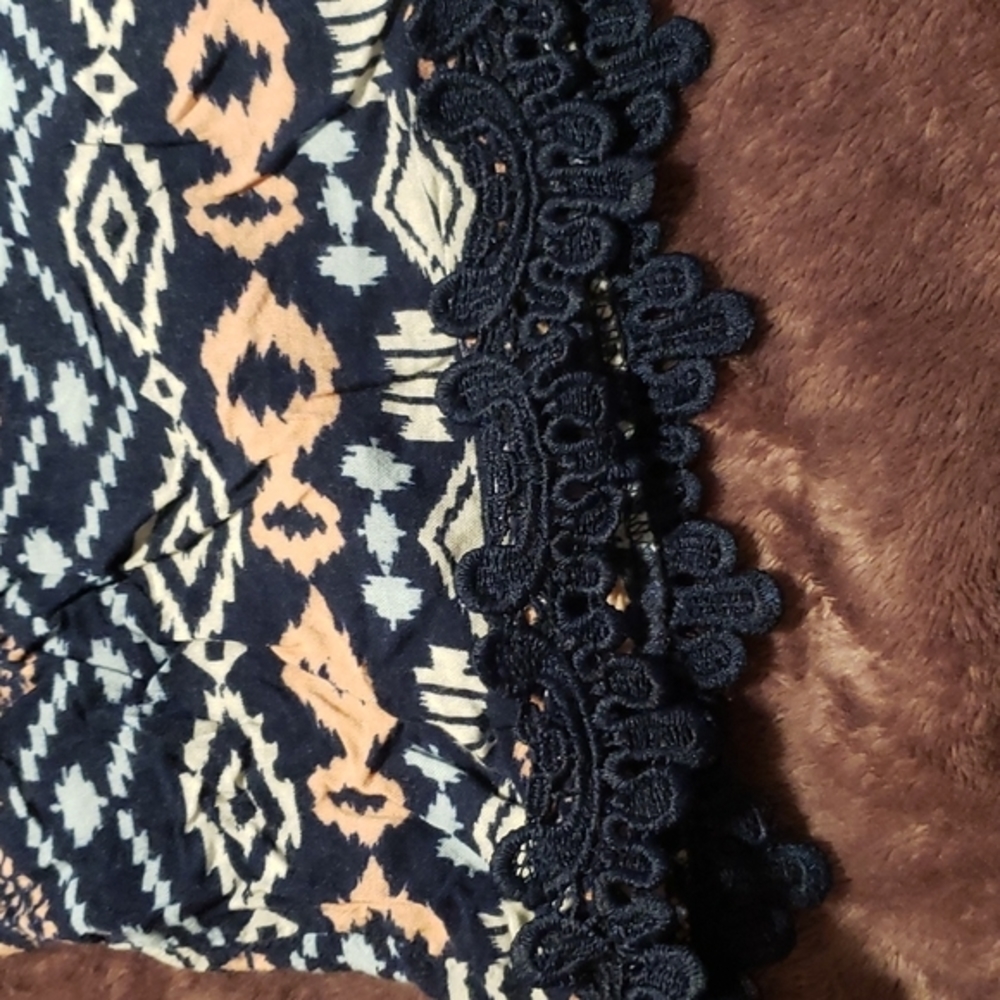 Aztec shorts‎ - Picture 4 of 4